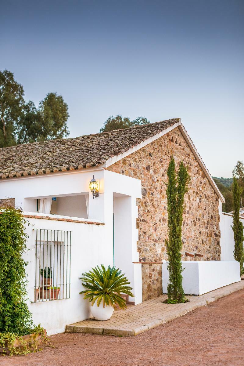 Balneario Aguas Villaharta Exteriör bild